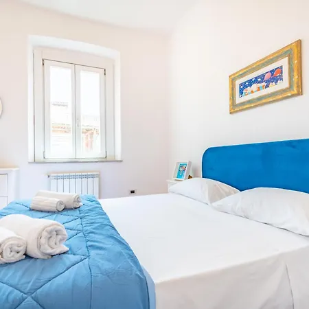 Perle Gemelle In Marina