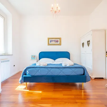 Perle Gemelle In Marina * Cagliari