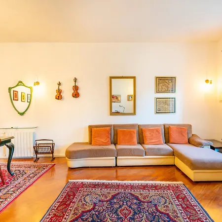 Perle Gemelle In Marina