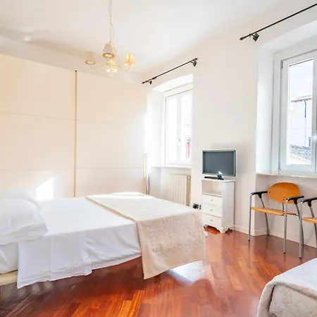 Perle Gemelle In Marina *