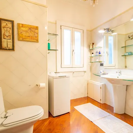 Perle Gemelle In Marina