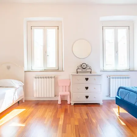 Perle Gemelle In Marina *