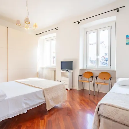 Apartment Perle Gemelle In Marina
