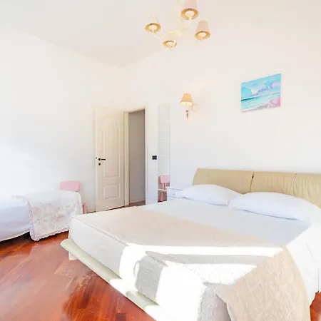 Apartment Perle Gemelle In Marina *